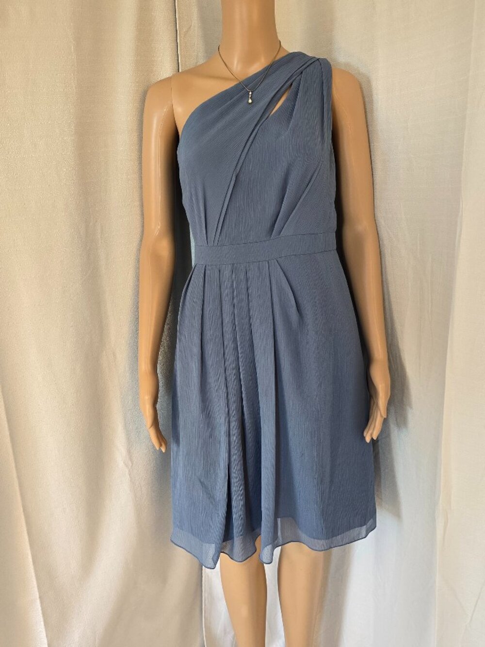 David's Bridal Blue Lined Sleeveless Pleated Summer Sarong Dress Size 8
